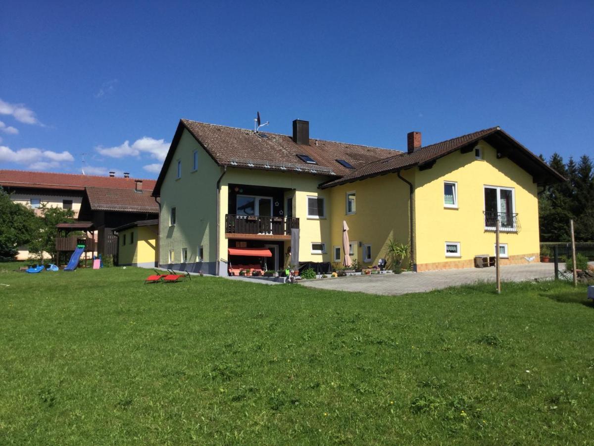 Appartement Haus Am Treffenbach à Waldmünchen Extérieur photo
